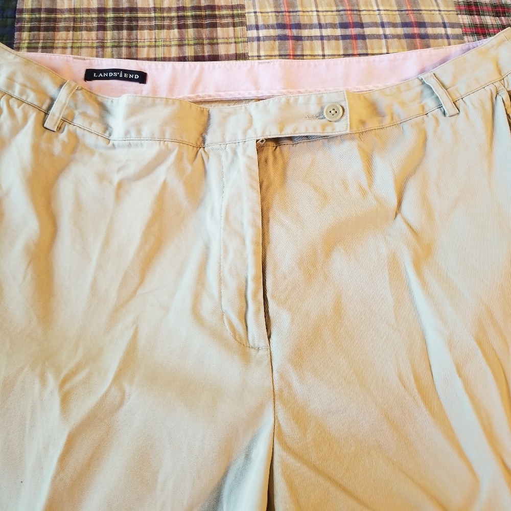 LANDS END KHAKI CAPRIS
